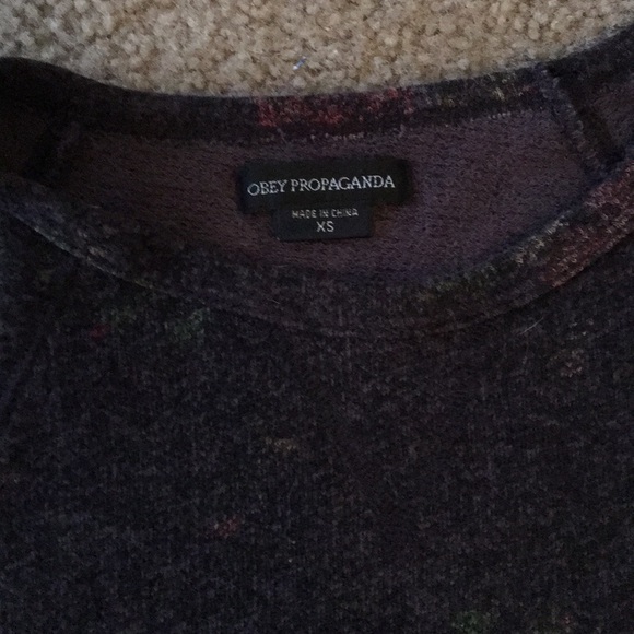 Obey long sleeve - Picture 2 of 3